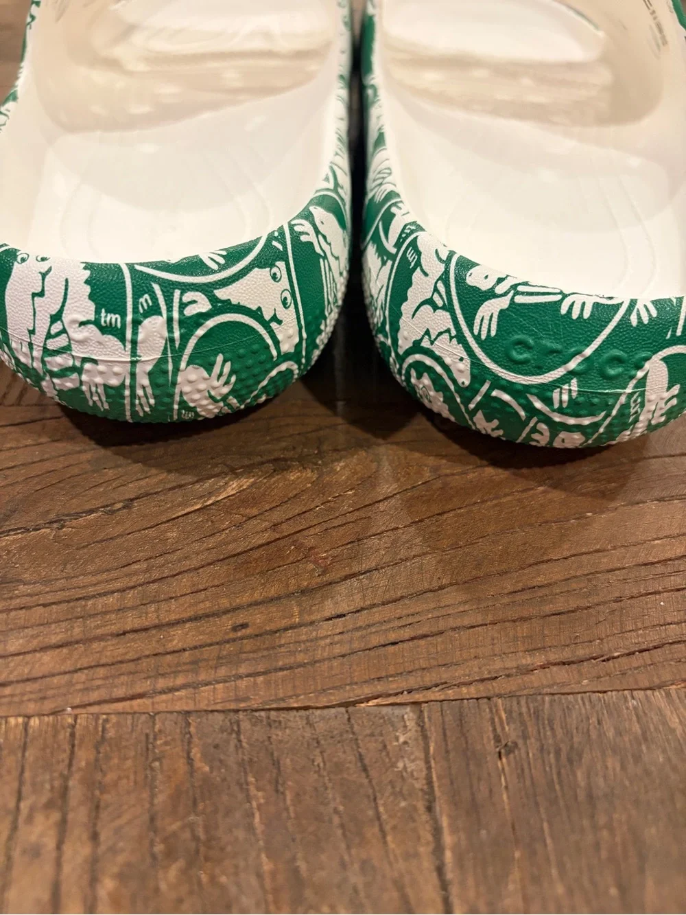 Crocs Classic Duke Print Slide 2.0 Green Ivy Men's 9 Women's 11 Sandal
